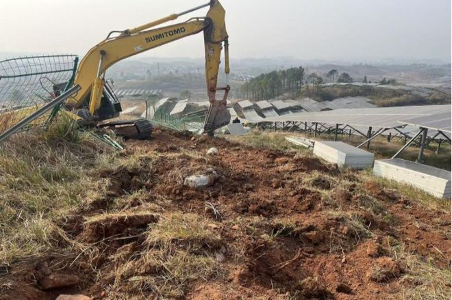 某国企光伏电站被强拆(图2)