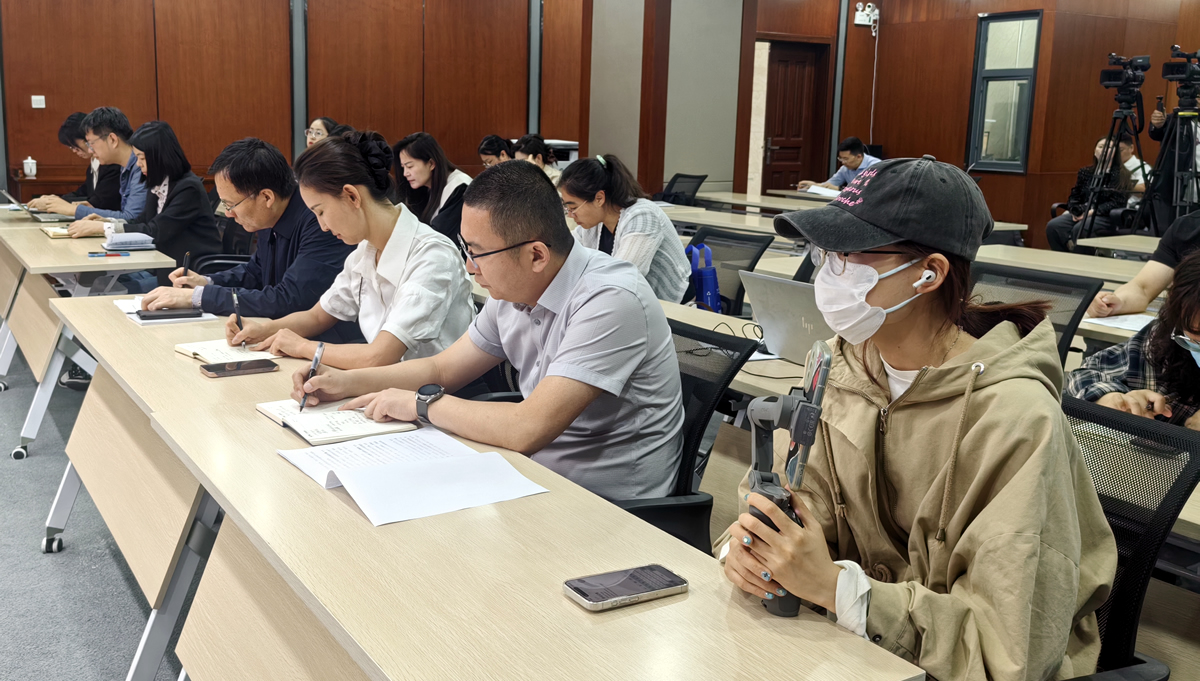 宁夏能源绿色低碳转型三年行动成效显著新能源装机占比突破57%(图1)