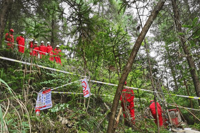 咸丰县二仙岩智能勘探“神器”守护一方青山绿水(图4)