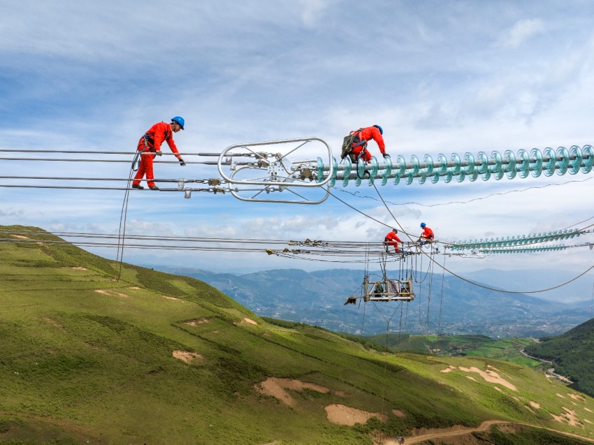 攀西电网优化改造工程全面建成投运四川清洁能源外送能力大增250万千瓦(图2)