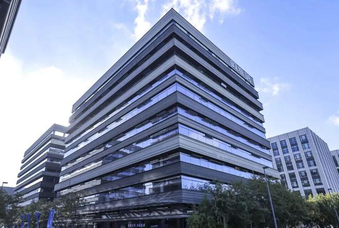 首家冲港股IPO央企新能源！阿维塔1-7月营收超2024全年各项指标猛涨明镜pro(图5)