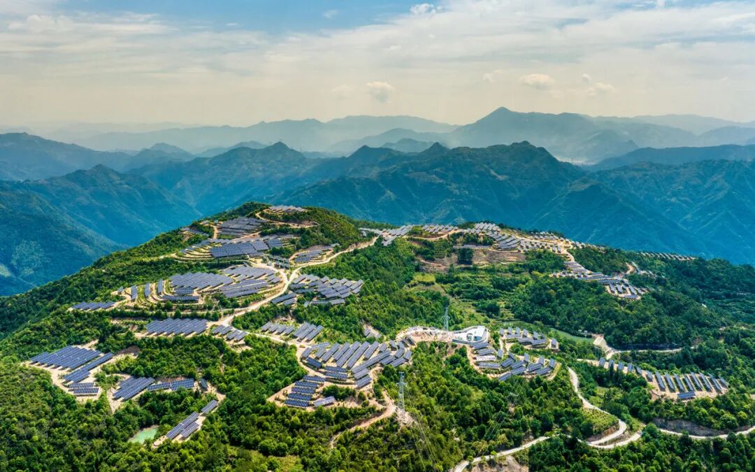 能源变革中的“增长曲线”(图1)