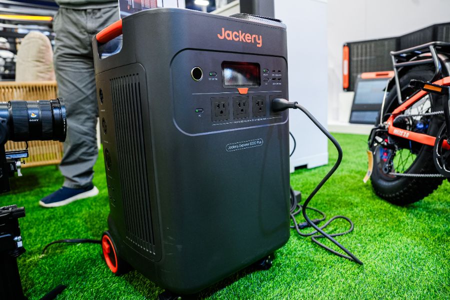 锚定星链全球布局华宝新能AI光储与火星机器人深耕离网能源(图4)